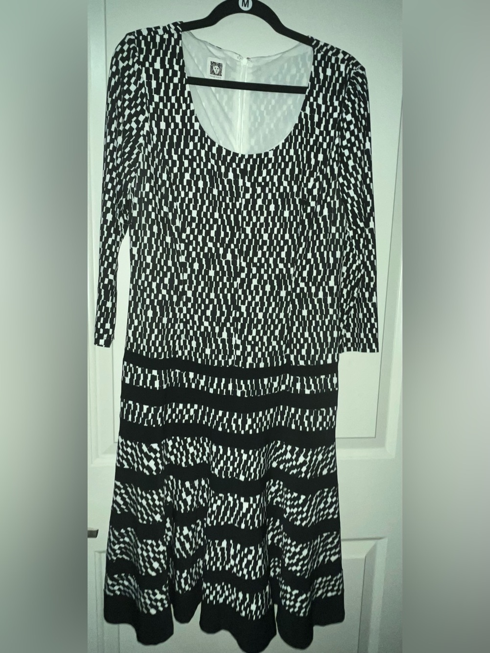 Anne Klein Black and White Long Sleeve Patterned Dress